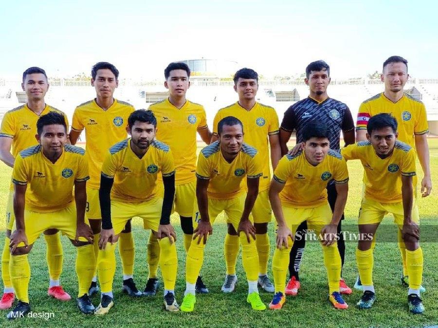 Three straight wins have put Perlis United in the driving seat to qualify for the quarter-finals of the M3 League after beating fellow last-eight contenders Kuala Lumpur Rovers 2-1 in Kangar on Saturday. - NSTP/AIZAT SHARIF