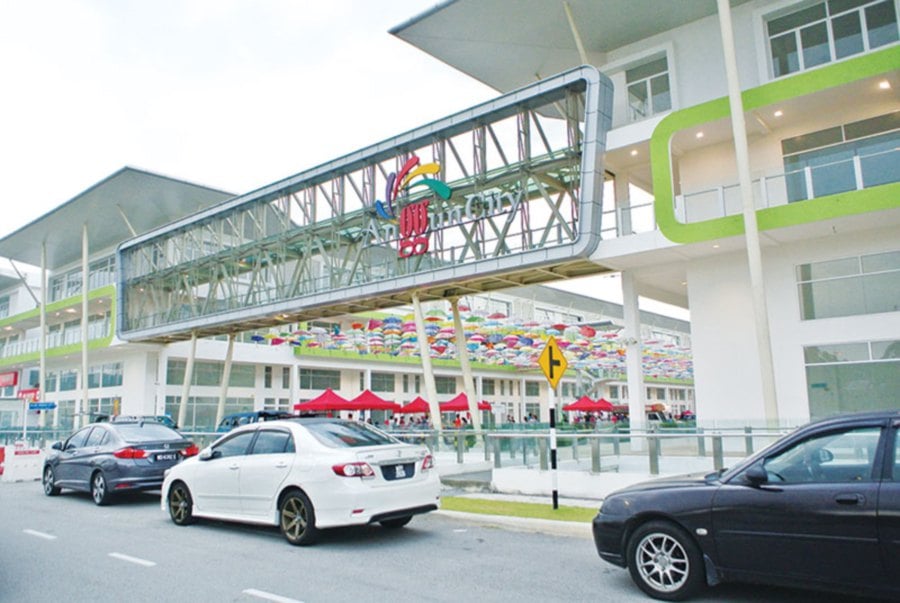 The Anggun City mall.