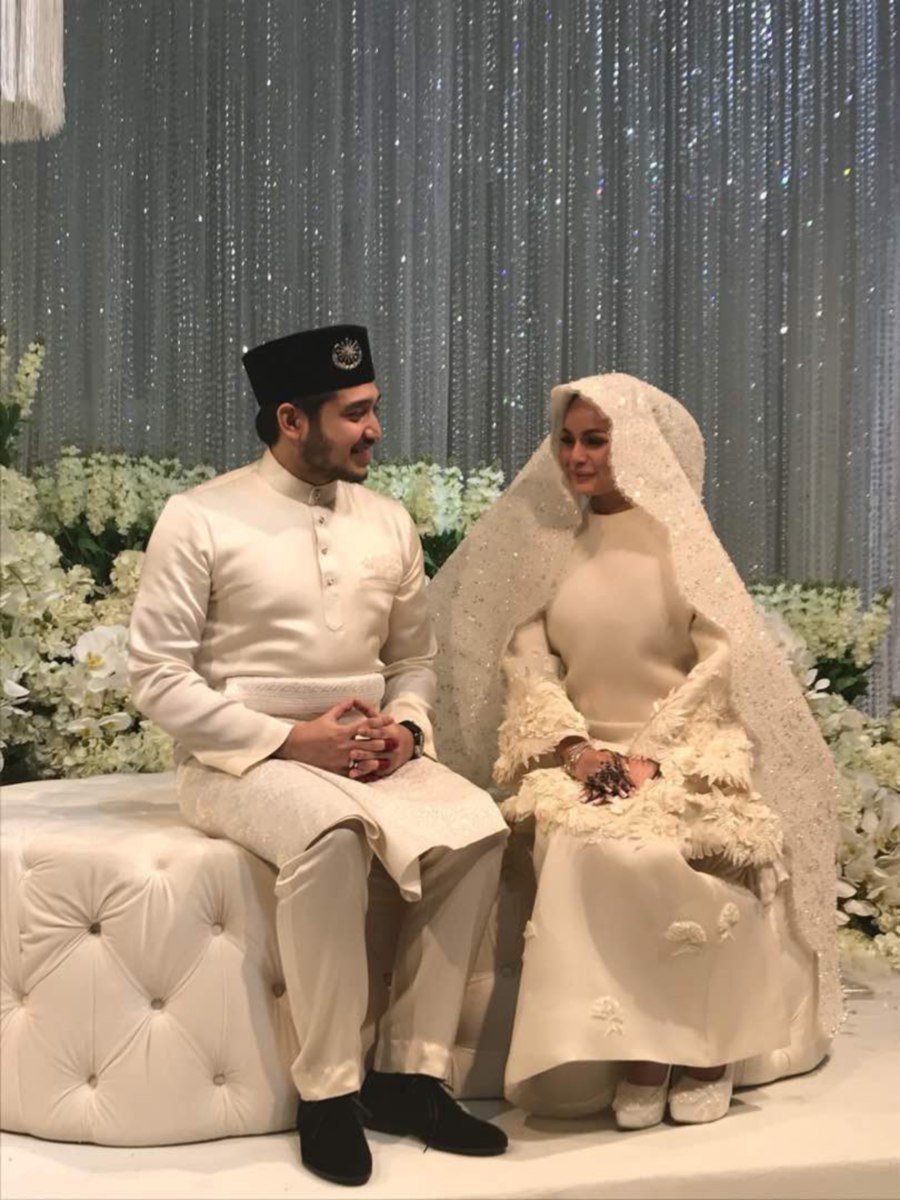 (Showbiz) Actress Izara Aishah weds Adib Khalid | New Straits Times