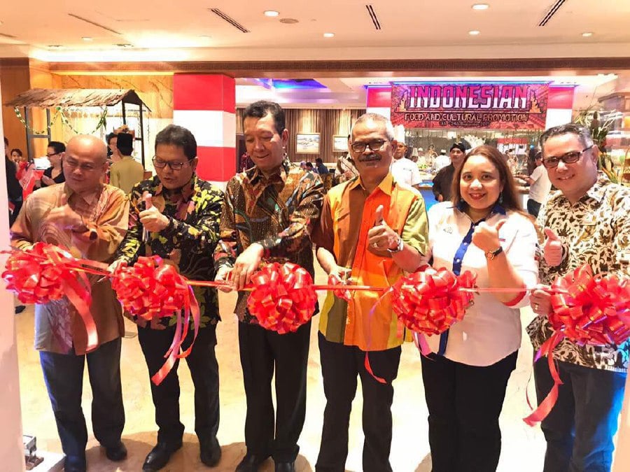 (File pix) The launch of Indonesian Food and Cultural promotion at the Ramada Plaza Hotel, Melaka, yesterday. Pix by Jane Raj