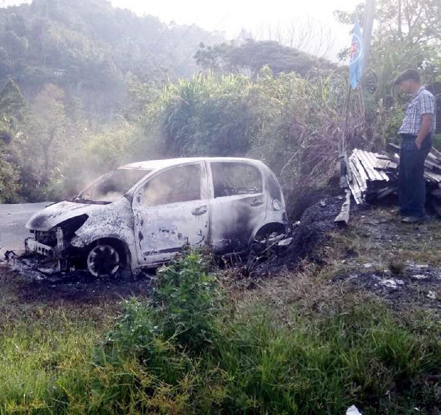 Police finds charred body in burnt car  New Straits Times 