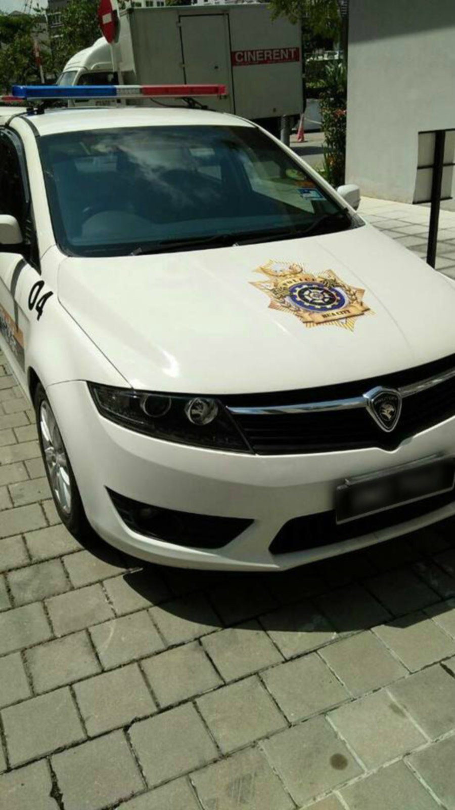 One of the two photo of Malaysian police vehicles emblazoned with Chinese characters was posted on social media. The vehicles were props used for filming a movie, police said in a statement. Pix courtesy of NST reader 