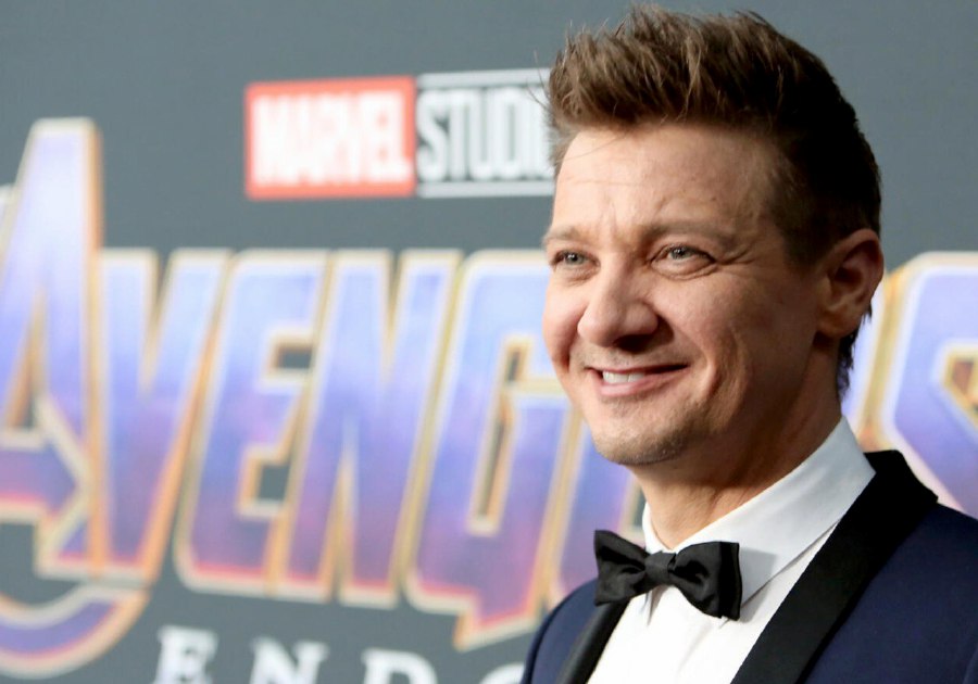 #Showbiz: Jeremy Renner Sustains 30 Broken Bones In Snow Plow Mishap ...