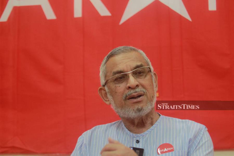 Parti Amanah Negara communications director Khalid Samad today said discussions on seat distribution would continue, including at the PH Presidential Council-level.- NSTP/AZLAN HADI ABU BAKAR