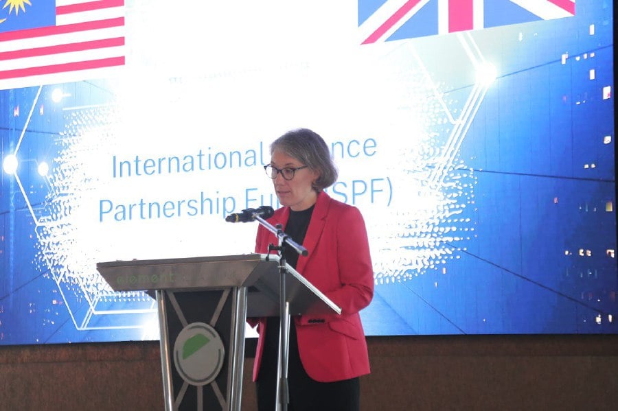 British High Commissioner to Malaysia Alisa Terry said that Malaysia as a developing nation has the edge to secure the funds due to its attention to innovation and research activities. 