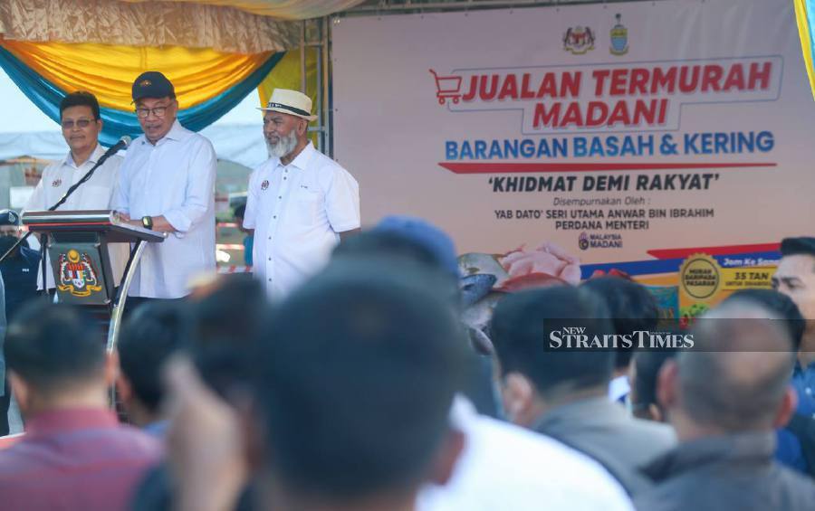 During the event, Prime Minister Datuk Seri Anwar Ibrahim actively engaged with traders and consumers, spending approximately 45 minutes surveying the sale, and also launched the sale of the Madani Malaysian White Rice.- NSTP/DANIAL SAAD
