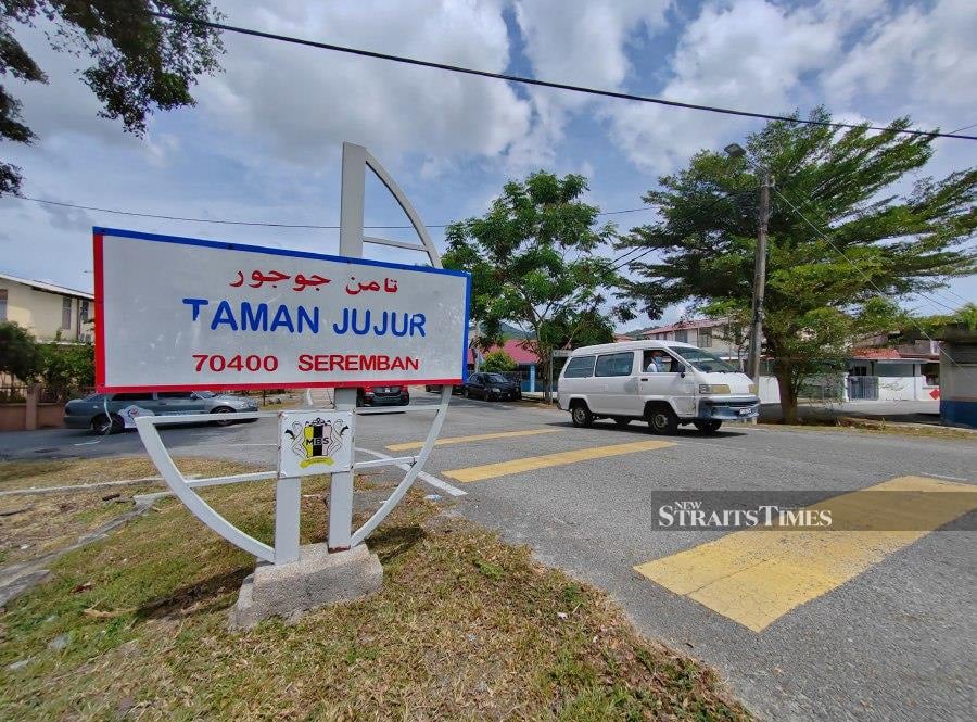  Residents of Taman Jujur, Sikamat, have raised concerns about the arrival of Rohingya immigrants flooding and settling in the area. - NSTP/AZRUL EDHAM