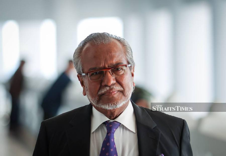Defence lawyer Tan Sri Muhammad Shafee Abdullah had a field day grilling former 1MDB general counsel Jasmine Loo Ai Swan, accusing her of being one of the “gang of conmen”’ siphoning billions of the company’s funds.- NSTP/ASWADI ALIAS
