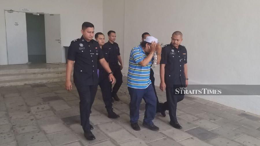 Judge Musyiri Peet ordered Hasbullah Mohammad, 41, to be sent to a psychiatric hospital following a request by his lawyer Shazwan Shaidan.- NSTP/AIZAT SHARIF