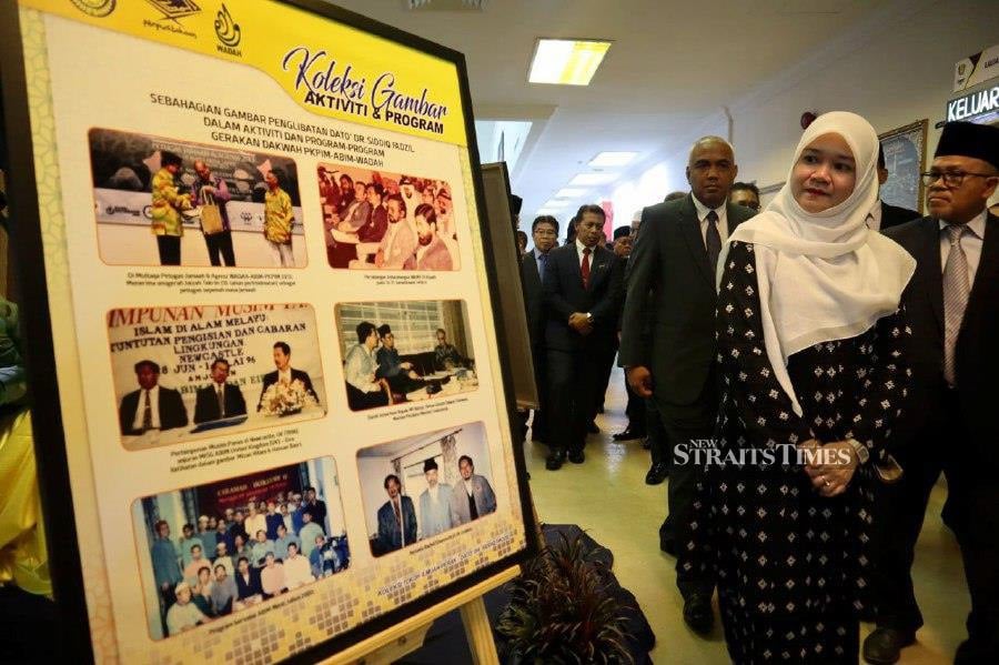 Education Minister Fadhlina Sidek told reporters after officiating a seminar on Datuk Dr Siddiq Fadzil at Universiti Sultan Azlan Shah here today.- NSTP/MUHAMAD LOKMAN KHAIRI