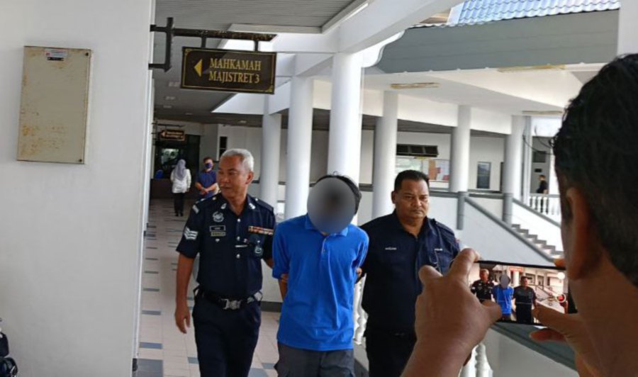  An Indonesian man was charged at the Ayer Keroh magistrate’s court today with sexually communicating with an underaged teenage girl last year. — NSTP/MEOR RIDUWAN MEOR AHMAD