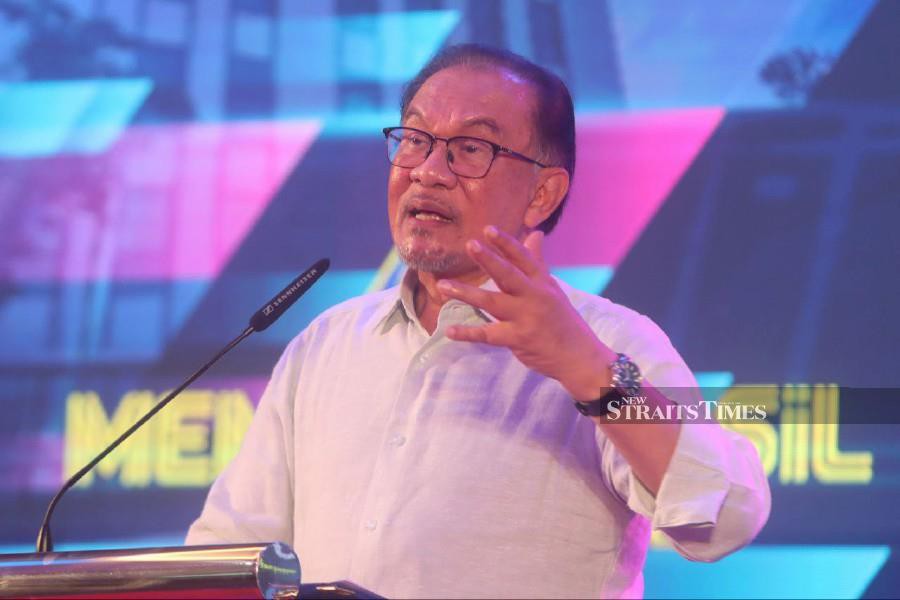 The government has not made any decision regarding the removal of the RON95 petrol subsidy, Prime Minister Datuk Seri Anwar Ibrahim said today. Pic by Mikail Ong