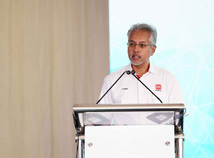 Sime Darby Property’s group managing director, Datuk Azmir Merican said that the development of the flyover is in line with the company’s efforts to bring convenience to the residents and road users in one of its more mature townships in Selangor.