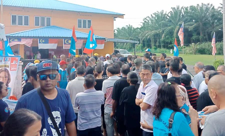 Six PKR branches in Melaka will have to recast their votes via the online voting system. - NSTP/ NAZRI ABU BAKAR