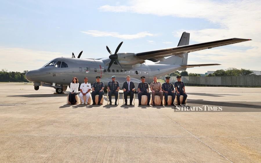 The handover ceremony was held at the Subang Air Force Base, and was attended by US ambassador to Malaysia, Edgard D. Kagan, RMAF chief General Asghar Khan. Pic by Safuan Abdullah