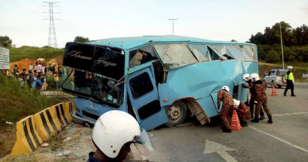 Bangladeshi killed as sand-laden lorry smashes into factory bus in Kota ...