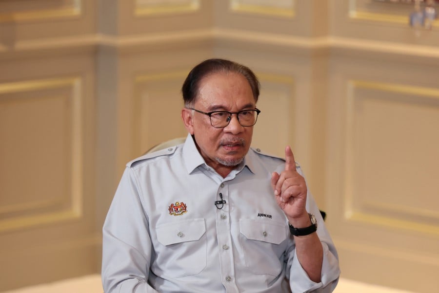 PUTRAJAYA: Prime Minister Datuk Seri Anwar Ibrahim has assured that the salary hike for civil servants will be approved in Parliament during the tabling of the 2025 Budget slated for this October. — BERNAMA