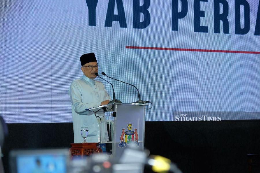 Datuk Seri Anwar Ibrahim says the Federal Court’s ruling on Kelantan’s Syariah Law is purely about determining and distinguishing the powers of the federal government and the state government. NSTP/AMIR MAMAT