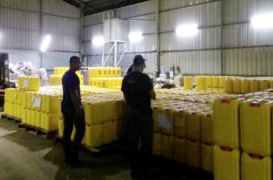 66,000kg of subsidised cooking oil seized in Sandakan ...