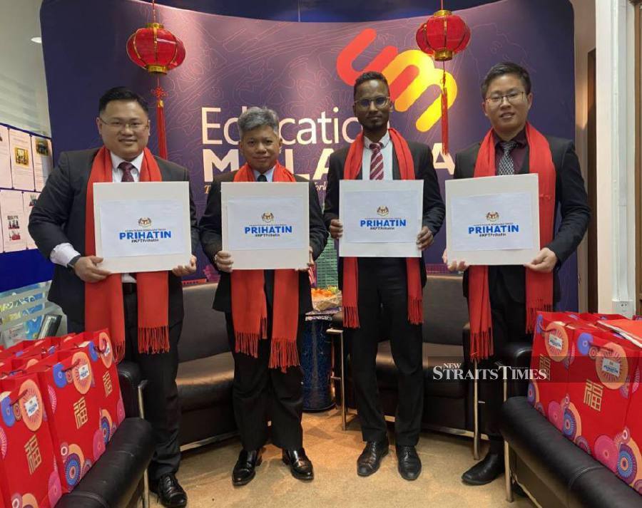 From left: Education Malaysia Beijing director Abdul Aziz How Abdullah; Malaysia’s Ambassador to the People's Republic of China, Raja Datuk Nushirwan Zainal Abidin,  Deputy Chief of Mission Sanmugam Subramaniam and Education Malaysia Beijing education attache (promotion)  Jason Choy Min Sheng.