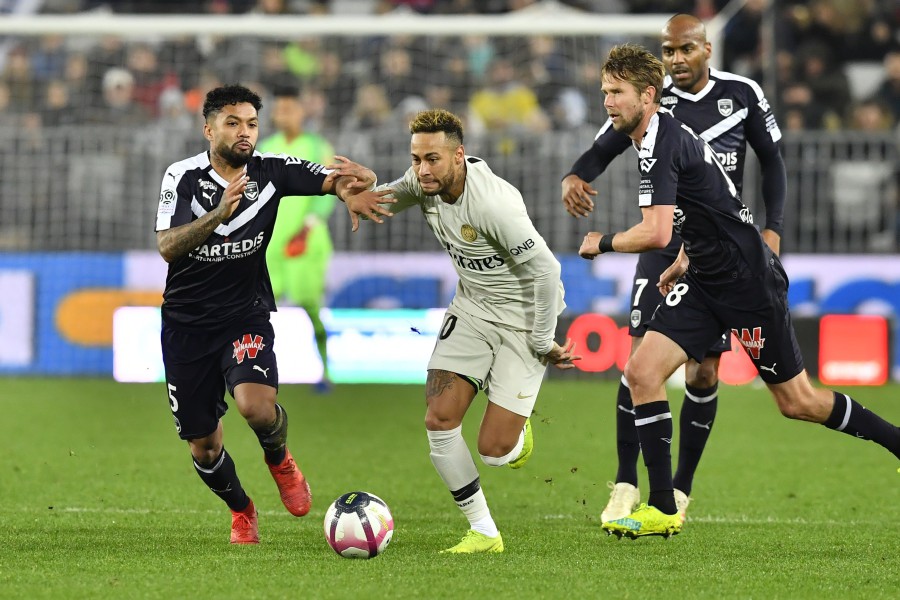 Neymar Injury Concern After Bordeaux End Psg S Flawless Run