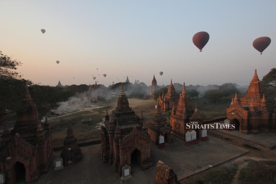  The ancient city of Bagan is believed to have given birth to Thaing during the Burmese Pagan Kingdom in the 9th century.