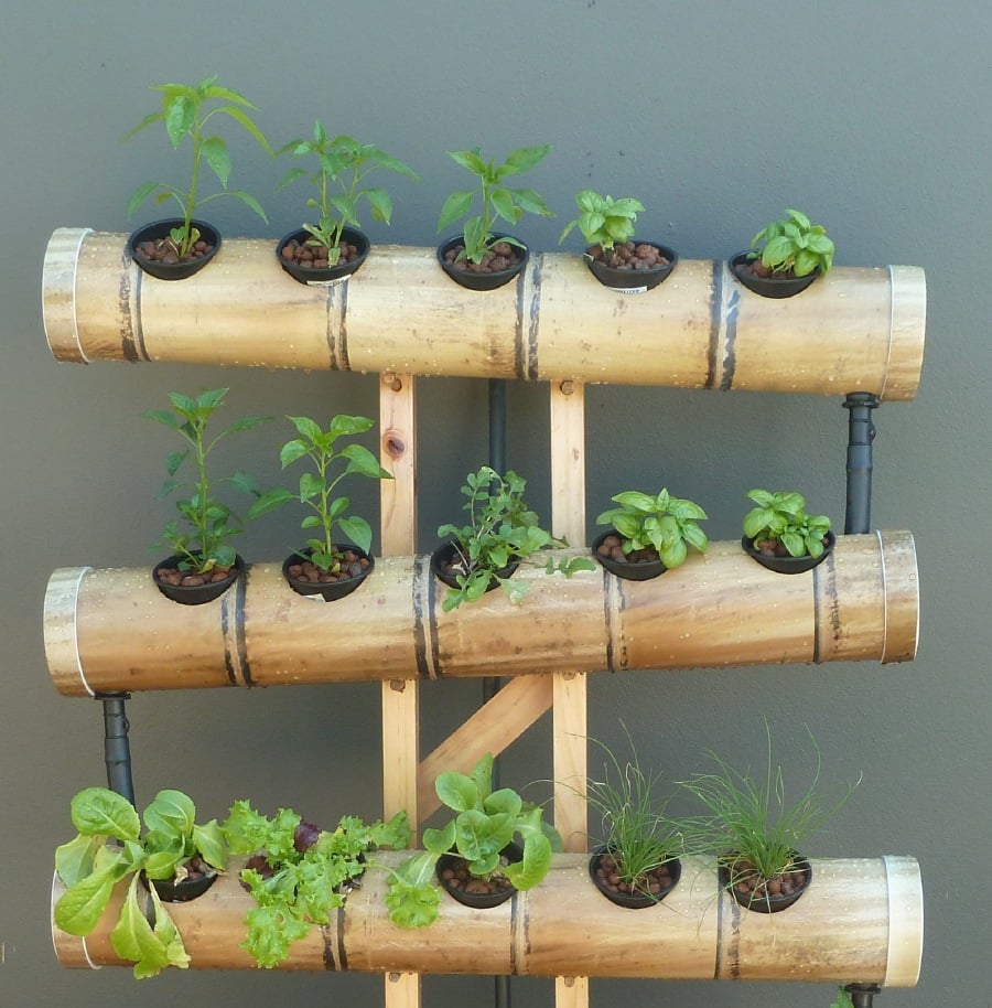 A handy bamboo planter to grow herbs for the kitchen. 