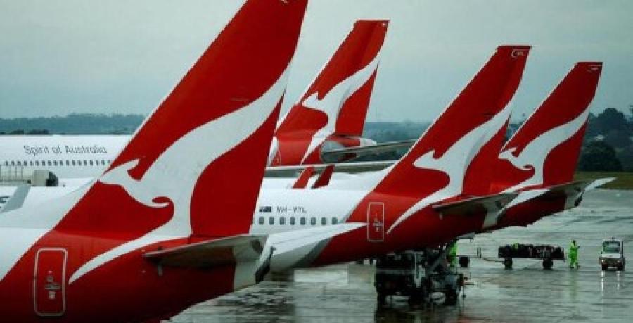 Australian airline Qantas Airways said on Monday it had agreed to pay a penalty of A$100 million (US$66 million) to settle a lawsuit that accused it of illegally selling thousands of tickets for flights that had already been cancelled.