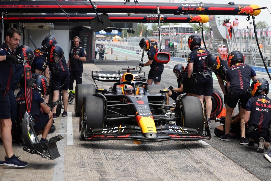 Max Verstappen Signed 2023 Canadian GP winning race suit with Meet