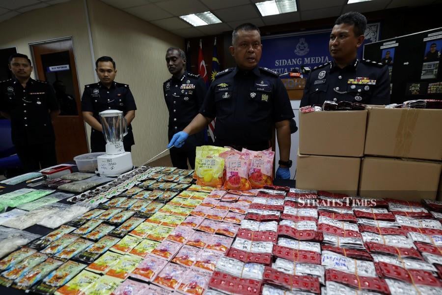 Johor Police Bust Drug Syndicate, Seize Drugs Worth RM3.22m | New ...