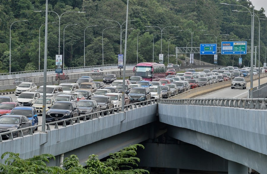 1,389 Accidents On 2nd Day Of 'Op Selamat 20' | New Straits Times ...