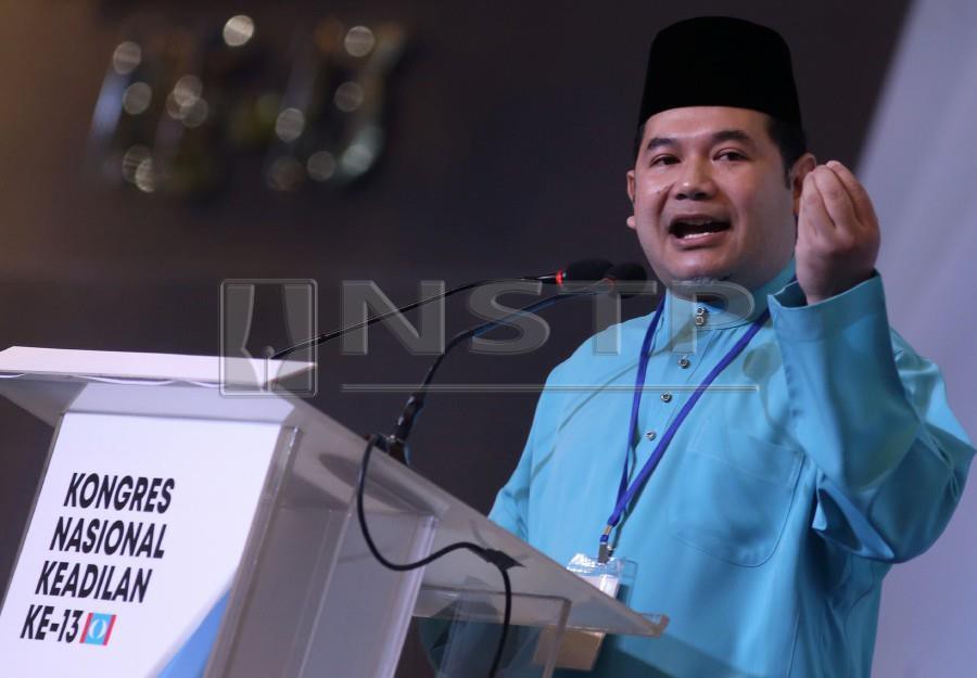 Outgoing PKR vice-president Rafizi Ramli speaking at the party’s national congress. (NSTP/ MOHD YUSNI ARIFFIN)