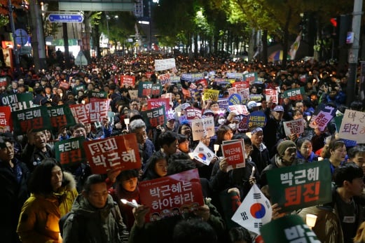 Hundreds of thousands rally in Seoul to demand Park's ouster | New ...