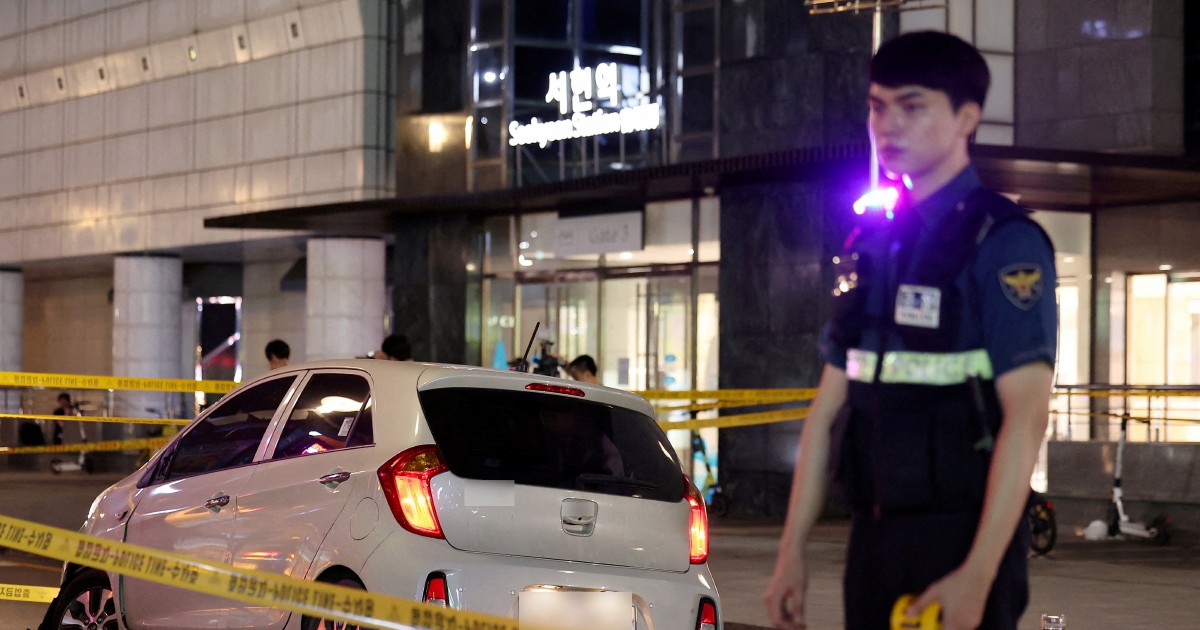 Several hurt in South Korean 'stabbing rampage': police | New Straits Times