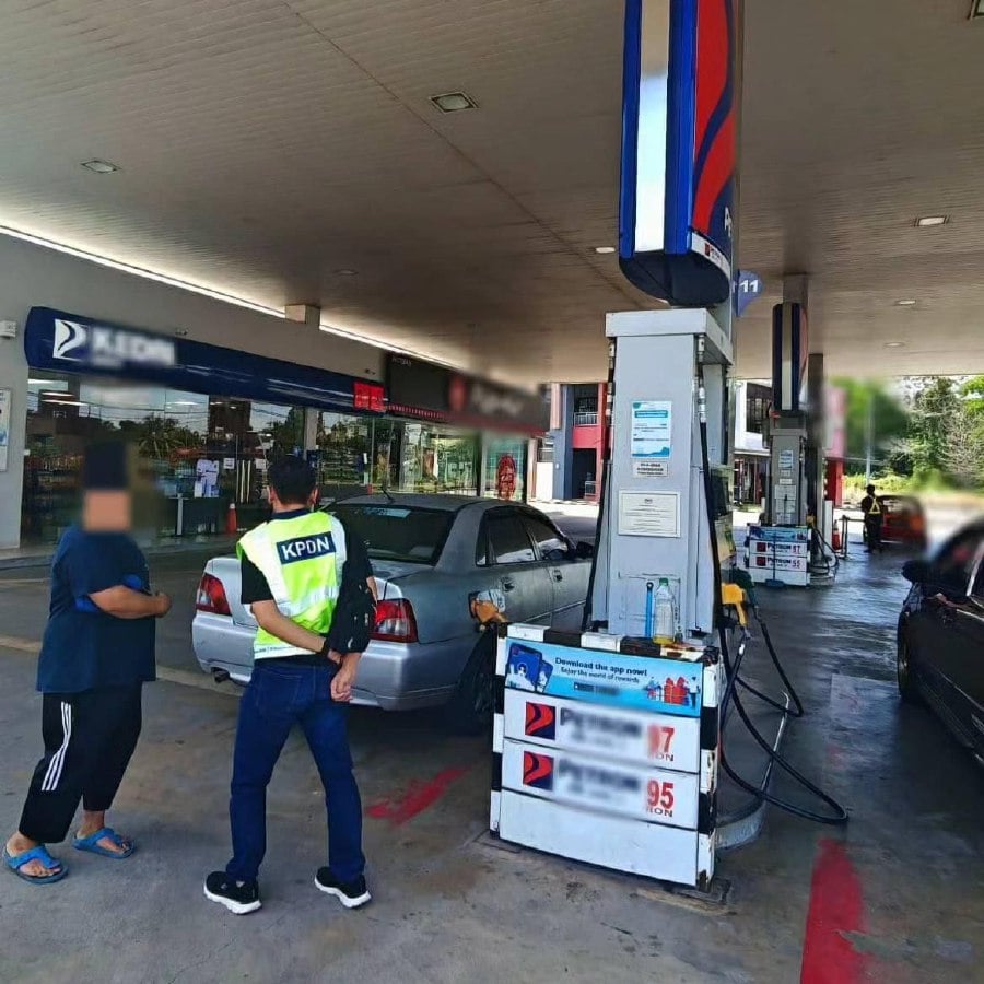  Another man has been detainted for making repeated fuel purchases at a petrol station in Rantau Panjang yesterday (June 29). 