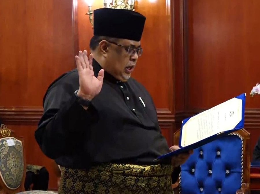 Tanjung Bidara Assemblyman Sworn In As 13th Melaka Cm New Straits Times Malaysia General 7973