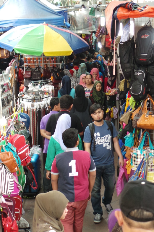 Jalan Tar Still The Choice For Raya Shopping