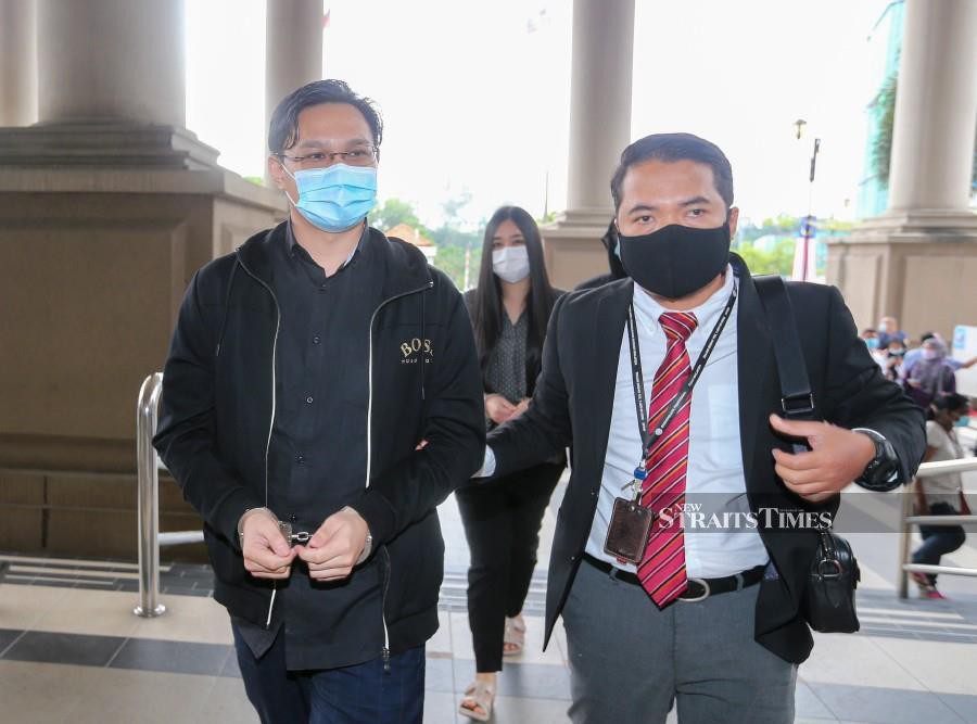 Former tourism minister's aide and fiancée face corruption charges