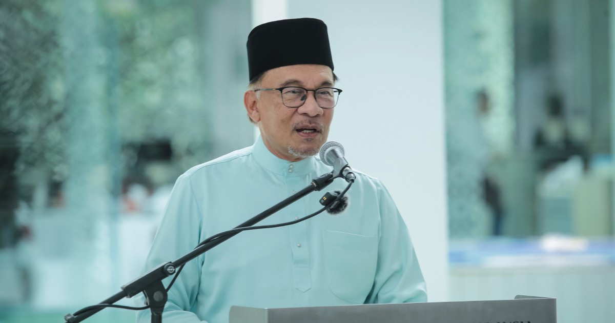 Anwar unfazed by Muhyiddin-Dr M cooperation | New Straits Times