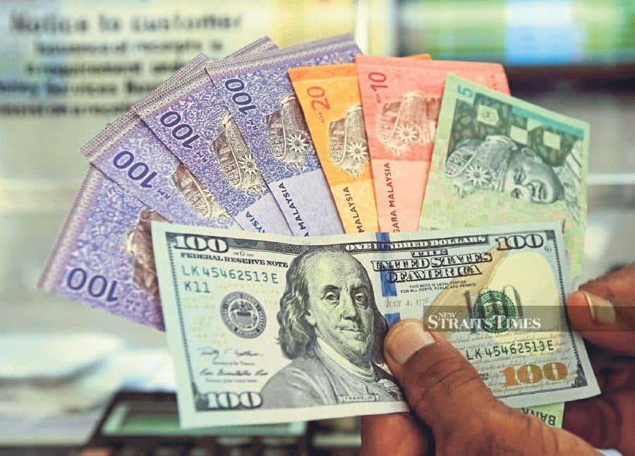 The ringgit kicked off trading on Monday weaker with economists expecting a bit of a setback for the rest of this week as the solid US jobs data sees the greenback continuing to gain traction.