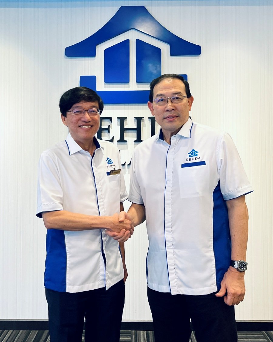 REHDA Malaysia president Datuk Ir Ho Hon Sang (left) and its deputy president Datuk Zaini Yusoff (right)
