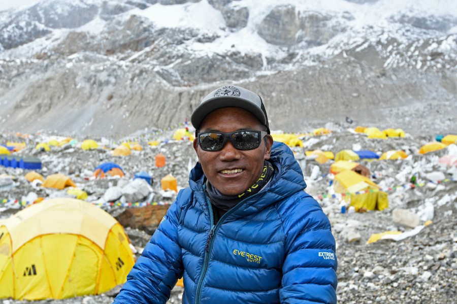 Nepali Sherpa Sets Everest Record With Th Ascent New Straits Times Malaysia General