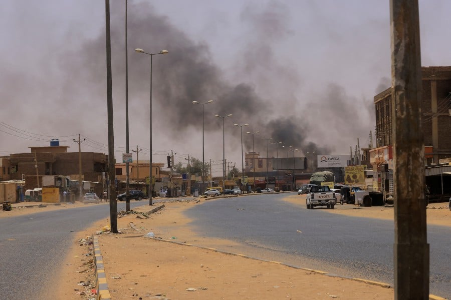 Smoke rises in Omdurman, near Halfaya Bridge, during clashes between the Paramilitary Rapid Support Forces and the army as seen from Khartoum North, Sudan. - REUTERS PIC