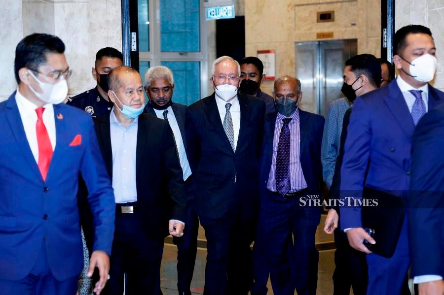 Datuk Seri Najib Razak seen leaving the Federal Court during the break of proceedings in Putrajaya. - NSTP/AIZUDDIN SAAD