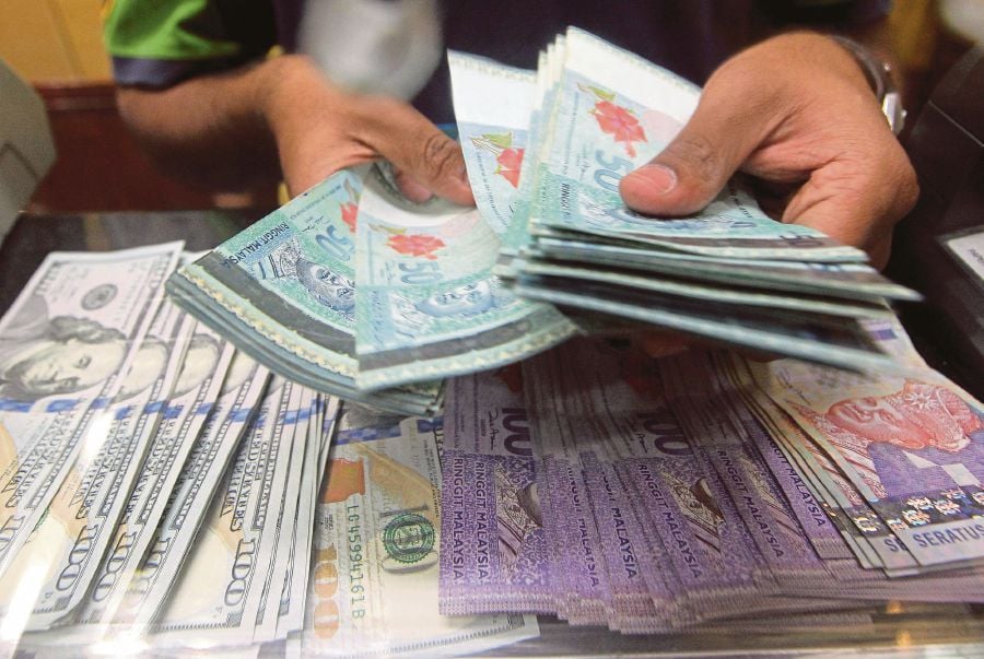 Ringgit hit by selling wave  New Straits Times  Malaysia General