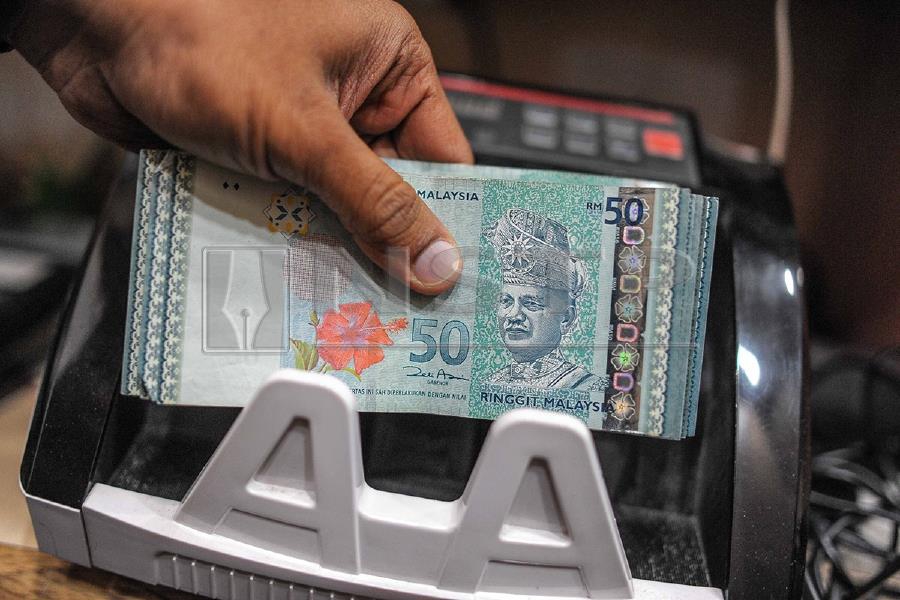 Oct 1: Ringgit Closes Marginally Lower Against US Dollar | New Straits ...