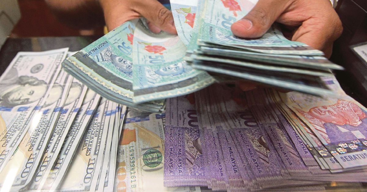 Aug 1: Ringgit opens higher against US dollar | New Straits Times