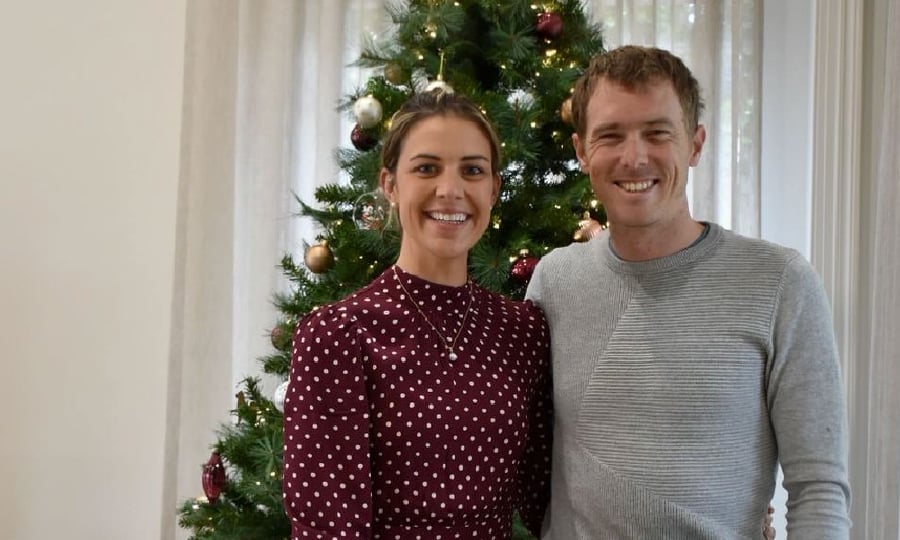 Rohan Dennis with his wife Melissa Hoskins during a recent Christmas instagram posting. - Pic credit Instagram rohandennis