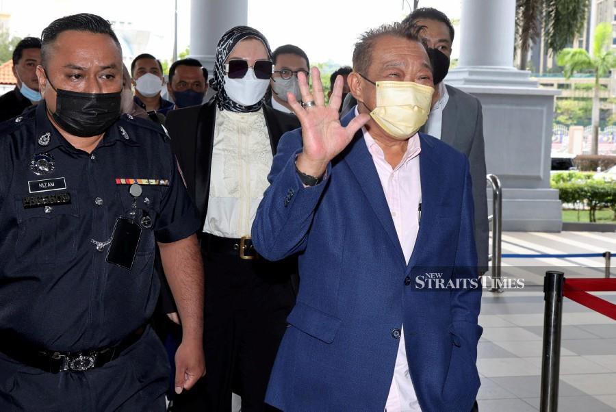 Datuk Seri Bung Moktar Radin and wife Datin Seri Zizie Izette Abdul Samad arrives at the court ahead of the trial in KUala Lumpur. -NSTP/ASWADI ALIAS.