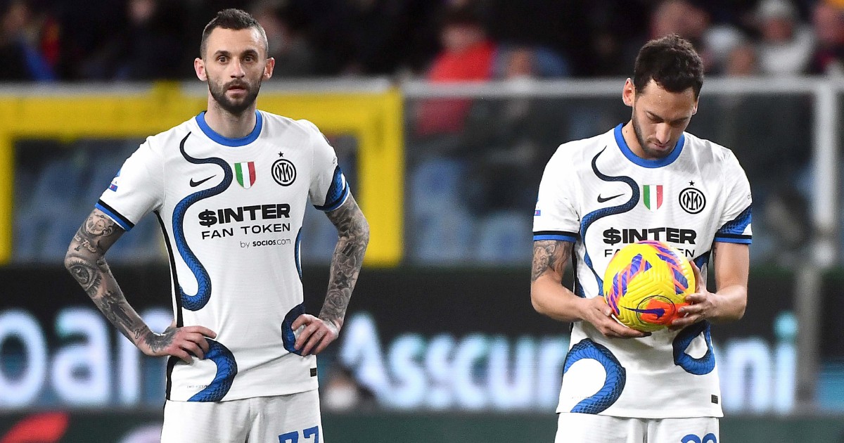 Inter draw at Genoa to let Milan off hook